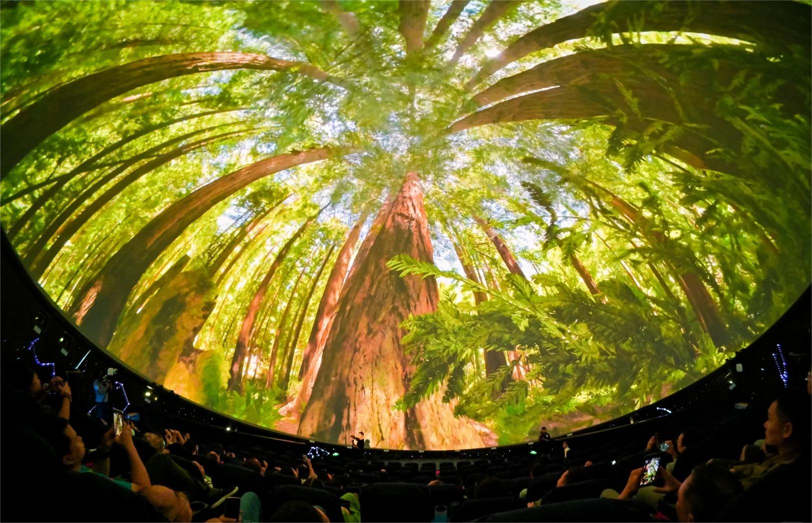 穹顶影院（360球幕影院）